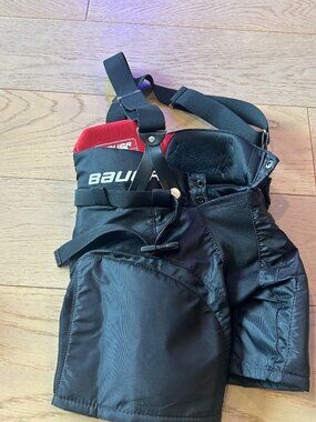 Bauer Hockey Breezers Youth Small | With Suspenders | Great Condition